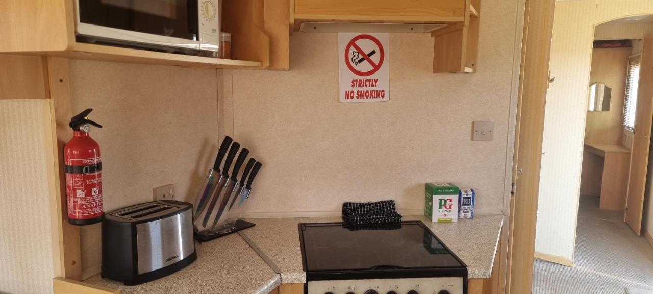 8 Berth Caravan Direct Beach Access Ingoldmells Exterior photo